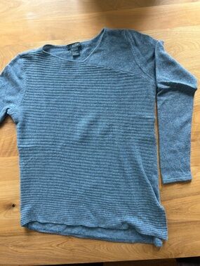 Cozy Asymmetric Hem Cashmere Sweater in Pretty Blue-Gray